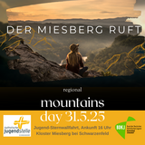 Einladung zur Miesbergwallfahrt am 31. Mai 2025 - Jugendliche vor Bergpanorama